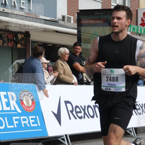 15.09.2024 - PSD Bank Halbmarathon Michael Strokosch http://msf.ph/oto/7060519 15.09.2024 11:43:22 Ziel 750, 1190, 1273, 1279, 1299, 1322, 1332, 1377, 1443, 1653, 1901, 2488, 2565, 2637, 2641 meine-sportfotos.de