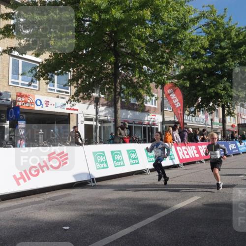 15.09.2024 - PSD Bank Halbmarathon Miley Keyser http://msf.ph/oto/7060524 15.09.2024 10:32:32 Ziel 1, 40, 68, 83, 157, 176, 193, 232, 280, 301 meine-sportfotos.de