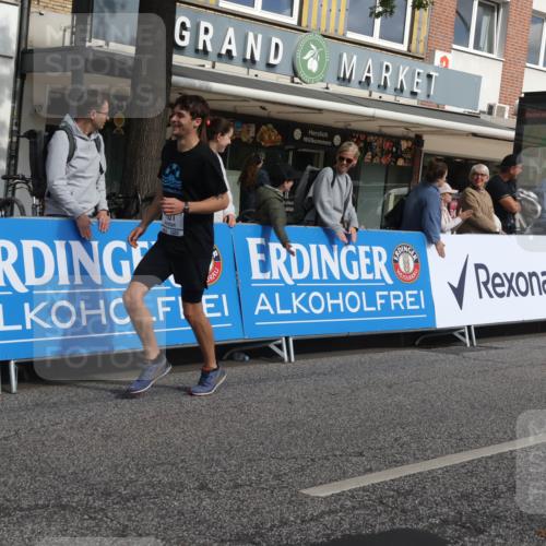 15.09.2024 - PSD Bank Halbmarathon Michael Strokosch http://msf.ph/oto/7060548 15.09.2024 11:43:27 Ziel 750, 1190, 1299, 1322, 1332, 1377, 1443, 1545, 1653, 1901, 2488, 2565, 2637 meine-sportfotos.de