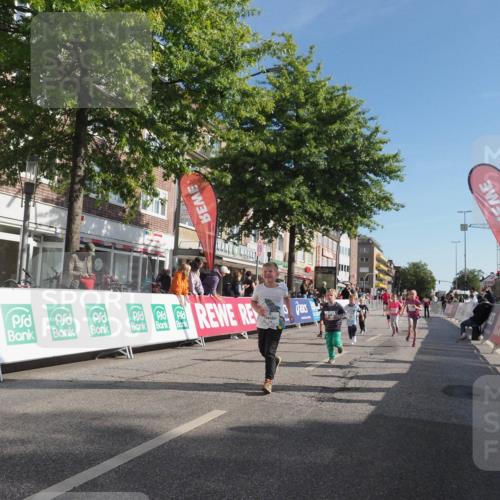 15.09.2024 - PSD Bank Halbmarathon Miley Keyser http://msf.ph/oto/7060557 15.09.2024 10:32:38 Ziel 1, 4, 40, 68, 83, 157, 176, 182, 232, 241, 275, 283, 301, 302 meine-sportfotos.de