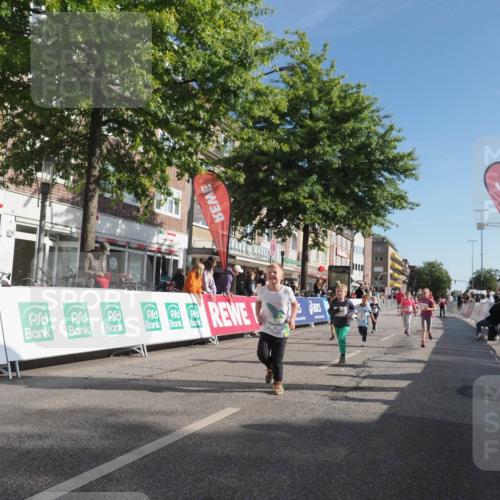 15.09.2024 - PSD Bank Halbmarathon Miley Keyser http://msf.ph/oto/7060560 15.09.2024 10:32:38 Ziel 1, 4, 40, 68, 83, 157, 176, 182, 232, 241, 275, 283, 301, 302 meine-sportfotos.de