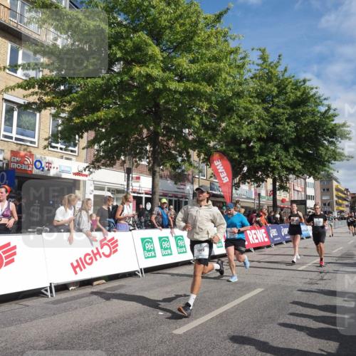 15.09.2024 - PSD Bank Halbmarathon Miley Keyser http://msf.ph/oto/7060570 15.09.2024 12:08:59 Ziel 1446, 1664, 1699, 1786, 1912, 1949, 2165, 2214, 2240, 2621, 2796, 2891, 2908, 3200 meine-sportfotos.de