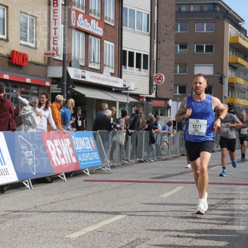 15.09.2024 - PSD Bank Halbmarathon Michael Strokosch http://msf.ph/oto/7060585 15.09.2024 11:43:37 Ziel 750, 1162, 1190, 1272, 1277, 1322, 1411, 1545, 1650, 1721, 1839, 1901, 2552 meine-sportfotos.de