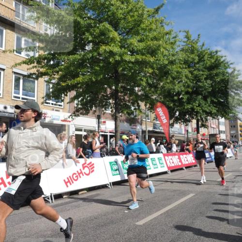 15.09.2024 - PSD Bank Halbmarathon Miley Keyser http://msf.ph/oto/7060586 15.09.2024 12:09:00 Ziel 1446, 1664, 1699, 1786, 1912, 1949, 2165, 2214, 2240, 2621, 2796, 2891, 2908, 3060, 3200 meine-sportfotos.de