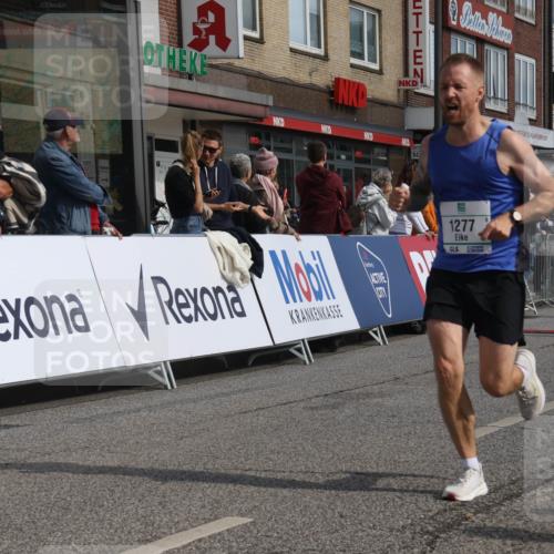 15.09.2024 - PSD Bank Halbmarathon Michael Strokosch http://msf.ph/oto/7060591 15.09.2024 11:43:38 Ziel 750, 1162, 1190, 1272, 1277, 1322, 1411, 1545, 1650, 1721, 1839, 2552 meine-sportfotos.de