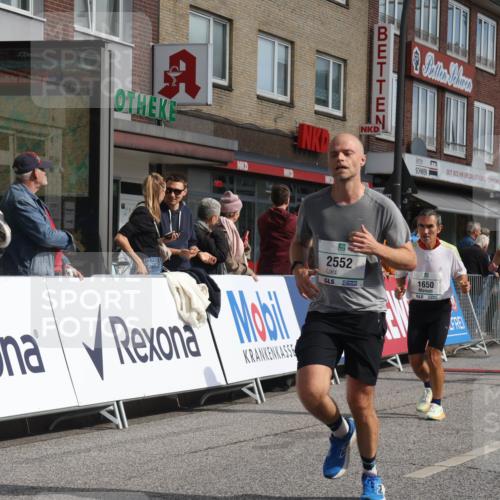 15.09.2024 - PSD Bank Halbmarathon Michael Strokosch http://msf.ph/oto/7060607 15.09.2024 11:43:41 Ziel 750, 1162, 1190, 1272, 1277, 1411, 1545, 1650, 1721, 1839, 2552 meine-sportfotos.de