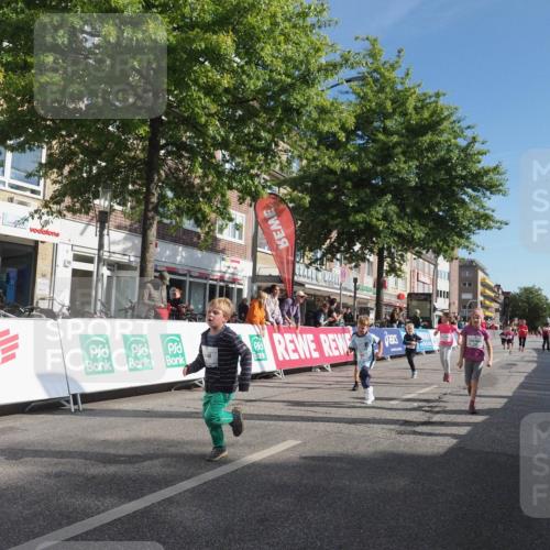 15.09.2024 - PSD Bank Halbmarathon Miley Keyser http://msf.ph/oto/7060608 15.09.2024 10:32:39 Ziel 1, 4, 40, 68, 83, 176, 182, 232, 241, 275, 283, 301, 302 meine-sportfotos.de