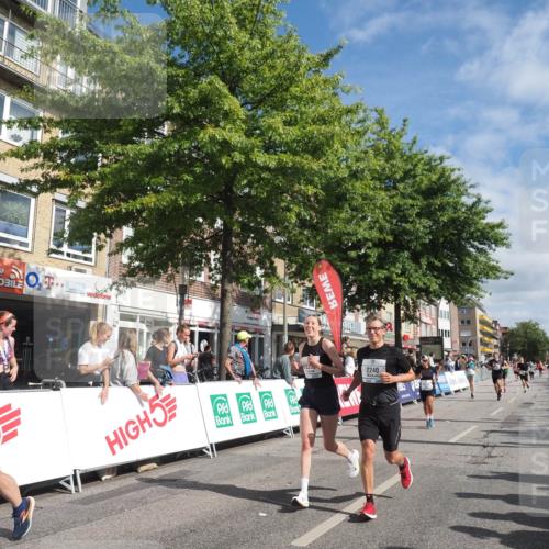 15.09.2024 - PSD Bank Halbmarathon Miley Keyser http://msf.ph/oto/7060614 15.09.2024 12:09:01 Ziel 1446, 1664, 1699, 1786, 1912, 1949, 2165, 2214, 2240, 2621, 2796, 2891, 2908, 3060, 3200 meine-sportfotos.de
