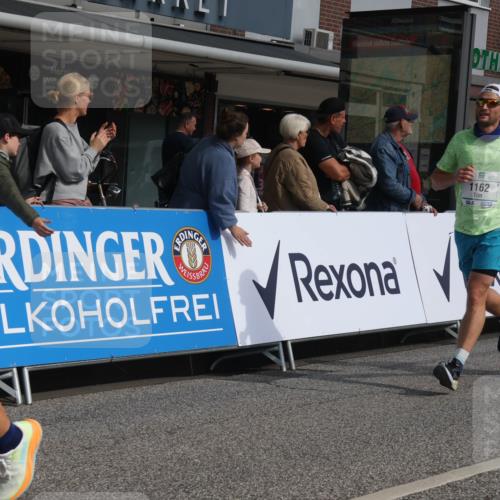 15.09.2024 - PSD Bank Halbmarathon Michael Strokosch http://msf.ph/oto/7060621 15.09.2024 11:43:43 Ziel 1162, 1196, 1246, 1272, 1277, 1398, 1411, 1545, 1650, 1721, 1839, 2552 meine-sportfotos.de