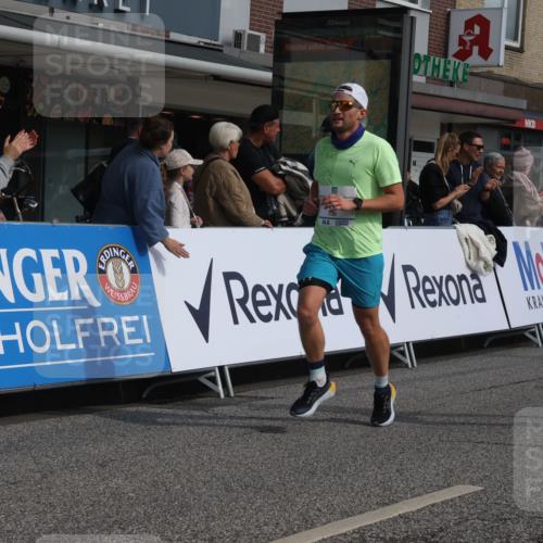 15.09.2024 - PSD Bank Halbmarathon Michael Strokosch http://msf.ph/oto/7060624 15.09.2024 11:43:43 Ziel 1162, 1196, 1246, 1272, 1277, 1398, 1411, 1545, 1650, 1721, 1839, 2552 meine-sportfotos.de