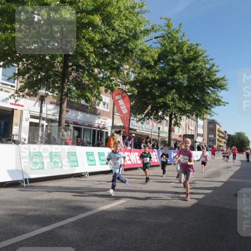 15.09.2024 - PSD Bank Halbmarathon Miley Keyser http://msf.ph/oto/7060628 15.09.2024 10:32:40 Ziel 1, 4, 40, 68, 83, 176, 182, 232, 241, 275, 283, 301, 302 meine-sportfotos.de
