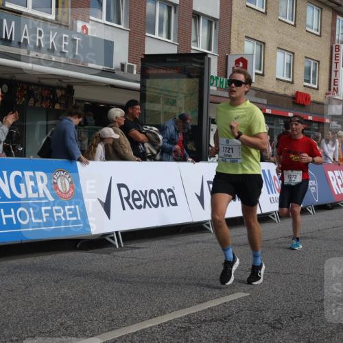 15.09.2024 - PSD Bank Halbmarathon Michael Strokosch http://msf.ph/oto/7060634 15.09.2024 11:43:45 Ziel 717, 1162, 1196, 1246, 1272, 1277, 1304, 1398, 1411, 1457, 1650, 1721, 1839, 2552 meine-sportfotos.de