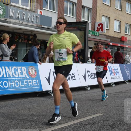 15.09.2024 - PSD Bank Halbmarathon Michael Strokosch http://msf.ph/oto/7060635 15.09.2024 11:43:46 Ziel 717, 1162, 1196, 1246, 1272, 1277, 1304, 1398, 1411, 1457, 1650, 1721, 1839, 2552 meine-sportfotos.de