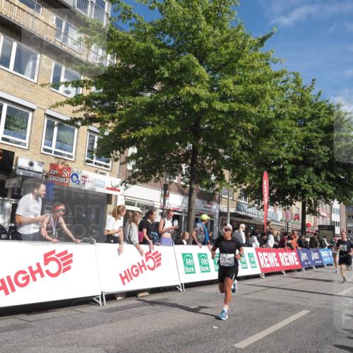 15.09.2024 - PSD Bank Halbmarathon Miley Keyser http://msf.ph/oto/7060650 15.09.2024 12:09:03 Ziel 1446, 1664, 1699, 1786, 1912, 1949, 2165, 2214, 2240, 2621, 2796, 2891, 2908, 3060, 3167, 3200 meine-sportfotos.de