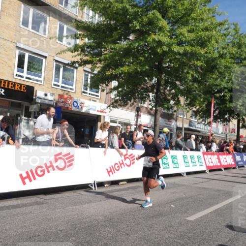 15.09.2024 - PSD Bank Halbmarathon Miley Keyser http://msf.ph/oto/7060662 15.09.2024 12:09:04 Ziel 1446, 1664, 1699, 1786, 1912, 1949, 2165, 2214, 2240, 2437, 2621, 2796, 2891, 2908, 3060, 3167, 3200 meine-sportfotos.de