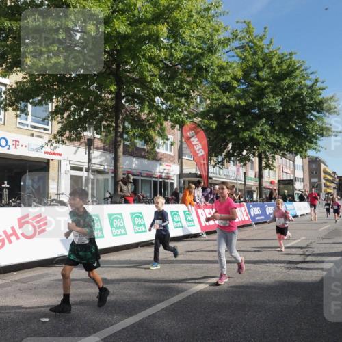 15.09.2024 - PSD Bank Halbmarathon Miley Keyser http://msf.ph/oto/7060681 15.09.2024 10:32:42 Ziel 1, 4, 33, 40, 68, 83, 176, 182, 232, 241, 275, 283, 302 meine-sportfotos.de