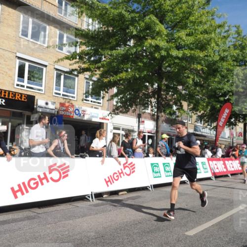 15.09.2024 - PSD Bank Halbmarathon Miley Keyser http://msf.ph/oto/7060687 15.09.2024 12:09:05 Ziel 1446, 1664, 1699, 1786, 1912, 1949, 2165, 2214, 2240, 2437, 2621, 2796, 2908, 3060, 3167, 3200 meine-sportfotos.de