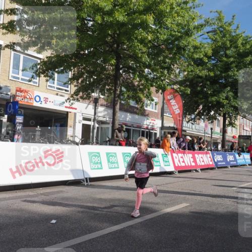 15.09.2024 - PSD Bank Halbmarathon Miley Keyser http://msf.ph/oto/7060711 15.09.2024 10:32:44 Ziel 1, 4, 33, 68, 83, 176, 182, 232, 241, 275, 283, 302 meine-sportfotos.de