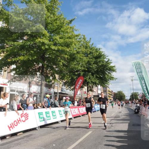 15.09.2024 - PSD Bank Halbmarathon Miley Keyser http://msf.ph/oto/7060713 15.09.2024 12:09:07 Ziel 1446, 1664, 1786, 1912, 1949, 2165, 2214, 2240, 2437, 2621, 2796, 2908, 3060, 3167, 3200 meine-sportfotos.de