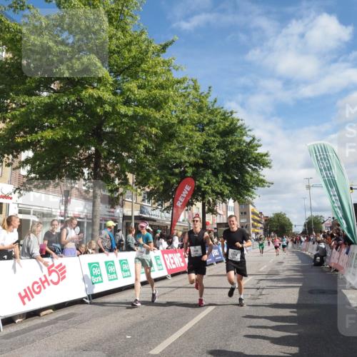 15.09.2024 - PSD Bank Halbmarathon Miley Keyser http://msf.ph/oto/7060721 15.09.2024 12:09:07 Ziel 1446, 1664, 1786, 1912, 1949, 2165, 2214, 2240, 2437, 2621, 2796, 2908, 3060, 3167, 3200 meine-sportfotos.de