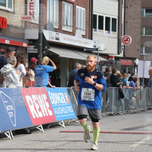 15.09.2024 - PSD Bank Halbmarathon Michael Strokosch http://msf.ph/oto/7060727 15.09.2024 11:44:04 Ziel 717, 720, 950, 1180, 1250, 1256, 1275, 1304, 1334, 1457, 1771, 1909, 2482, 2556, 2967 meine-sportfotos.de