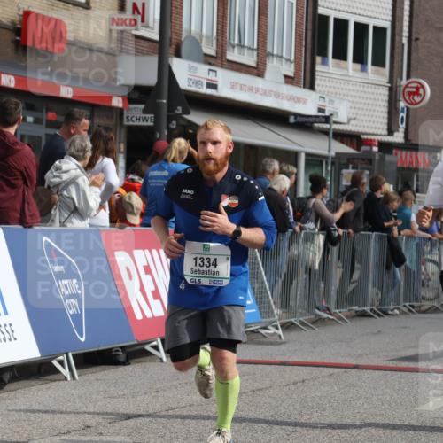 15.09.2024 - PSD Bank Halbmarathon Michael Strokosch http://msf.ph/oto/7060733 15.09.2024 11:44:04 Ziel 717, 720, 950, 1180, 1250, 1256, 1275, 1304, 1334, 1457, 1771, 1909, 2482, 2556, 2967 meine-sportfotos.de