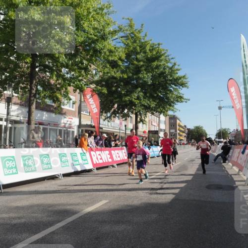 15.09.2024 - PSD Bank Halbmarathon Miley Keyser http://msf.ph/oto/7060734 15.09.2024 10:32:46 Ziel 1, 4, 33, 68, 83, 176, 182, 232, 241, 275, 283, 302 meine-sportfotos.de