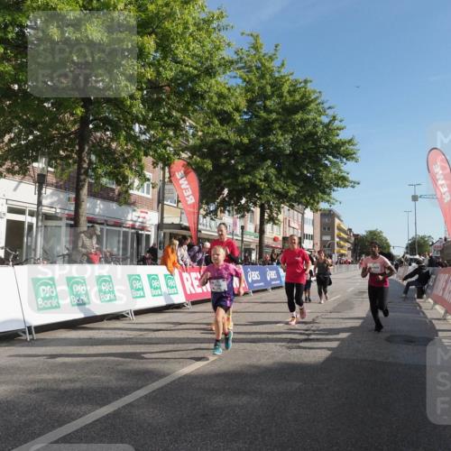 15.09.2024 - PSD Bank Halbmarathon Miley Keyser http://msf.ph/oto/7060750 15.09.2024 10:32:46 Ziel 1, 4, 33, 68, 83, 176, 182, 232, 241, 275, 283, 302 meine-sportfotos.de