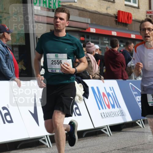 15.09.2024 - PSD Bank Halbmarathon Michael Strokosch http://msf.ph/oto/7060769 15.09.2024 11:44:10 Ziel 950, 962, 1166, 1180, 1256, 1275, 1282, 1334, 1389, 1628, 1909, 2556, 2667, 2967 meine-sportfotos.de