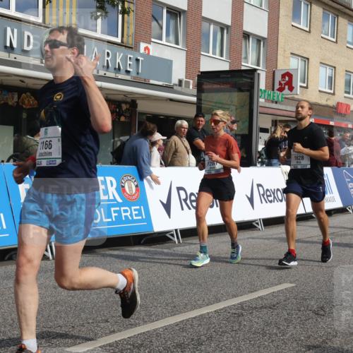 15.09.2024 - PSD Bank Halbmarathon Michael Strokosch http://msf.ph/oto/7060802 15.09.2024 11:44:16 Ziel 962, 1166, 1180, 1227, 1256, 1275, 1282, 1317, 1334, 1389, 1450, 1628, 1909, 2496, 2556, 2667 meine-sportfotos.de