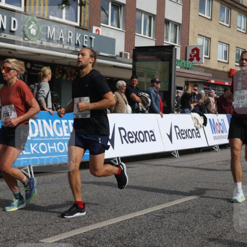 15.09.2024 - PSD Bank Halbmarathon Michael Strokosch http://msf.ph/oto/7060811 15.09.2024 11:44:16 Ziel 962, 1166, 1180, 1227, 1256, 1275, 1282, 1317, 1334, 1389, 1450, 1628, 1909, 2496, 2556, 2667 meine-sportfotos.de