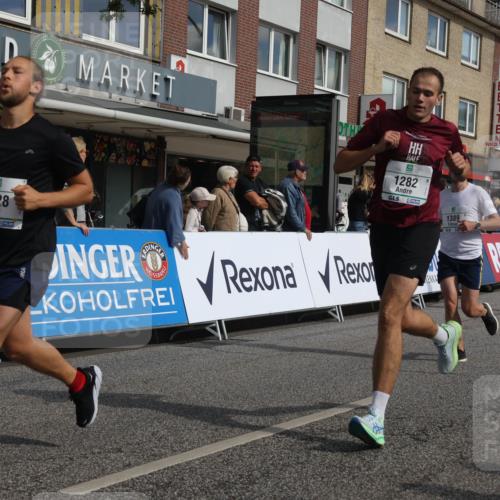 15.09.2024 - PSD Bank Halbmarathon Michael Strokosch http://msf.ph/oto/7060813 15.09.2024 11:44:17 Ziel 962, 1166, 1180, 1227, 1256, 1275, 1282, 1317, 1389, 1450, 1628, 1909, 2496, 2556, 2667 meine-sportfotos.de