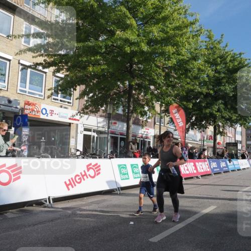 15.09.2024 - PSD Bank Halbmarathon Miley Keyser http://msf.ph/oto/7060822 15.09.2024 10:32:50 Ziel 1, 4, 33, 83, 176, 182, 232, 241, 275, 283, 302 meine-sportfotos.de