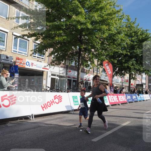 15.09.2024 - PSD Bank Halbmarathon Miley Keyser http://msf.ph/oto/7060826 15.09.2024 10:32:50 Ziel 1, 4, 33, 83, 176, 182, 232, 241, 275, 283, 302 meine-sportfotos.de