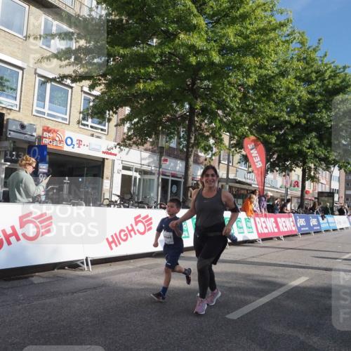 15.09.2024 - PSD Bank Halbmarathon Miley Keyser http://msf.ph/oto/7060834 15.09.2024 10:32:51 Ziel 1, 4, 33, 83, 176, 182, 232, 241, 275, 283, 302 meine-sportfotos.de