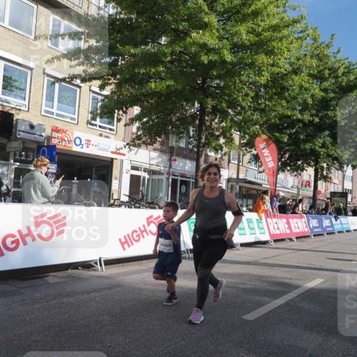 15.09.2024 - PSD Bank Halbmarathon Miley Keyser http://msf.ph/oto/7060838 15.09.2024 10:32:51 Ziel 1, 4, 33, 83, 176, 182, 232, 241, 275, 283, 302 meine-sportfotos.de