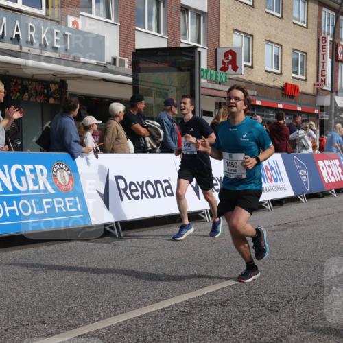 15.09.2024 - PSD Bank Halbmarathon Michael Strokosch http://msf.ph/oto/7060853 15.09.2024 11:44:24 Ziel 442, 773, 962, 1166, 1179, 1180, 1227, 1282, 1317, 1389, 1450, 1583, 1628, 2496, 2554, 2667, 3515 meine-sportfotos.de