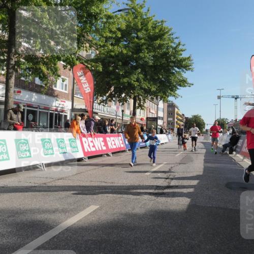15.09.2024 - PSD Bank Halbmarathon Miley Keyser http://msf.ph/oto/7060854 15.09.2024 10:33:18 Ziel 224 meine-sportfotos.de