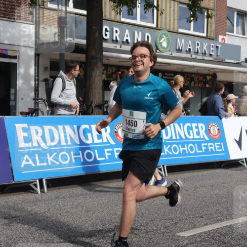 15.09.2024 - PSD Bank Halbmarathon Michael Strokosch http://msf.ph/oto/7060861 15.09.2024 11:44:25 Ziel 442, 773, 962, 1166, 1179, 1227, 1282, 1317, 1389, 1450, 1583, 1628, 2496, 2554, 2667, 3515 meine-sportfotos.de