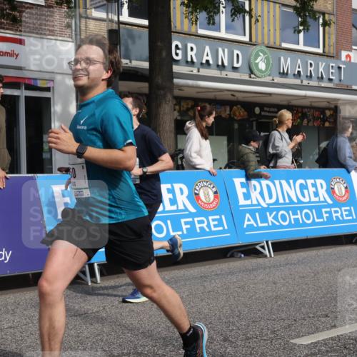 15.09.2024 - PSD Bank Halbmarathon Michael Strokosch http://msf.ph/oto/7060863 15.09.2024 11:44:25 Ziel 442, 773, 962, 1166, 1179, 1227, 1282, 1317, 1389, 1450, 1583, 1628, 2496, 2554, 2667, 3515 meine-sportfotos.de