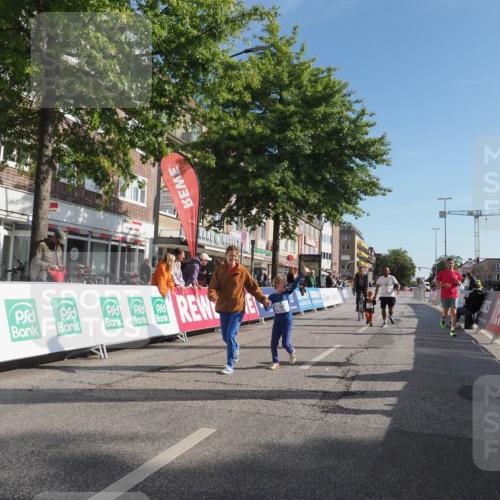 15.09.2024 - PSD Bank Halbmarathon Miley Keyser http://msf.ph/oto/7060870 15.09.2024 10:33:19 Ziel 224 meine-sportfotos.de