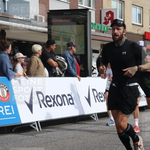 15.09.2024 - PSD Bank Halbmarathon Michael Strokosch http://msf.ph/oto/7060877 15.09.2024 11:44:29 Ziel 442, 773, 962, 1179, 1206, 1227, 1317, 1450, 1583, 1806, 2496, 2554, 3515 meine-sportfotos.de
