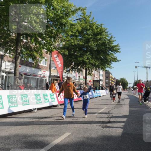 15.09.2024 - PSD Bank Halbmarathon Miley Keyser http://msf.ph/oto/7060878 15.09.2024 10:33:19 Ziel 224 meine-sportfotos.de