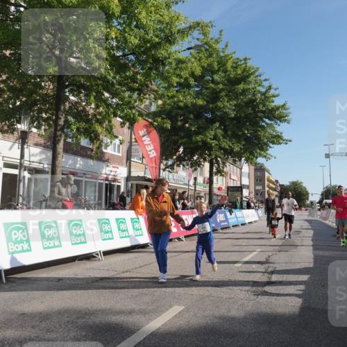 15.09.2024 - PSD Bank Halbmarathon Miley Keyser http://msf.ph/oto/7060882 15.09.2024 10:33:20 Ziel 224, 304 meine-sportfotos.de