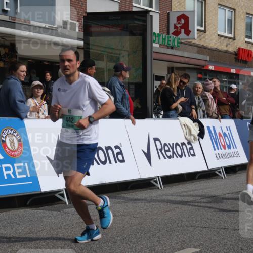 15.09.2024 - PSD Bank Halbmarathon Michael Strokosch http://msf.ph/oto/7060893 15.09.2024 11:44:31 Ziel 442, 773, 1179, 1206, 1227, 1317, 1450, 1583, 1598, 1734, 1806, 2496, 2554, 3515 meine-sportfotos.de