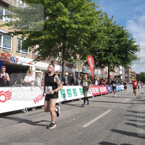 15.09.2024 - PSD Bank Halbmarathon Miley Keyser http://msf.ph/oto/7060908 15.09.2024 12:09:29 Ziel 1778, 1855, 1966, 1994, 2132, 2179, 2408, 2868, 2878, 2890, 2997, 3050, 3526 meine-sportfotos.de
