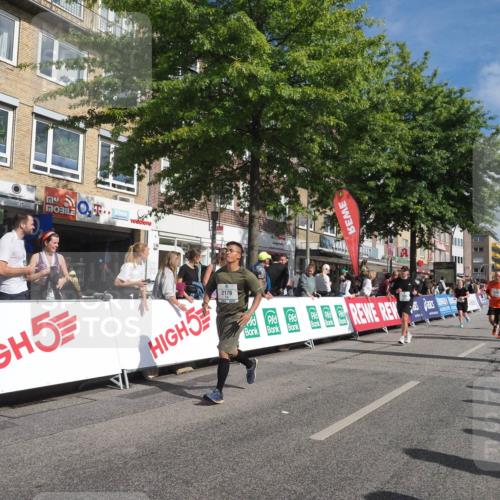 15.09.2024 - PSD Bank Halbmarathon Miley Keyser http://msf.ph/oto/7060922 15.09.2024 12:09:29 Ziel 1778, 1855, 1966, 1994, 2132, 2179, 2408, 2868, 2878, 2890, 2997, 3050, 3526 meine-sportfotos.de