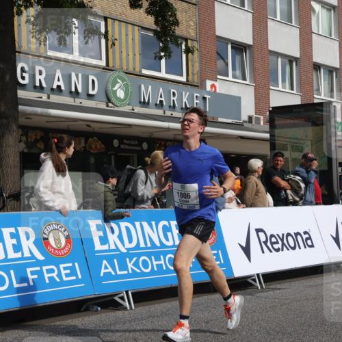 15.09.2024 - PSD Bank Halbmarathon Michael Strokosch http://msf.ph/oto/7060927 15.09.2024 11:44:37 Ziel 442, 773, 1179, 1206, 1583, 1598, 1623, 1734, 1806, 2534, 2554, 3515 meine-sportfotos.de