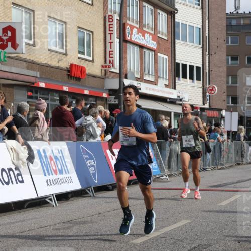 15.09.2024 - PSD Bank Halbmarathon Michael Strokosch http://msf.ph/oto/7060950 15.09.2024 11:44:42 Ziel 442, 773, 1167, 1206, 1583, 1598, 1623, 1734, 1806, 2534, 2679 meine-sportfotos.de