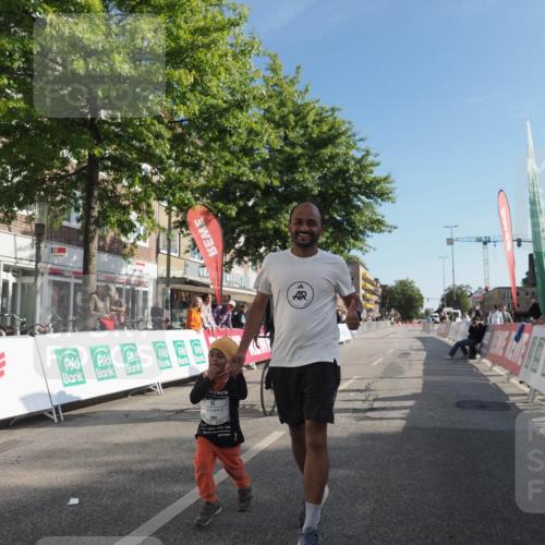 15.09.2024 - PSD Bank Halbmarathon Miley Keyser http://msf.ph/oto/7060964 15.09.2024 10:33:25 Ziel 224, 304 meine-sportfotos.de
